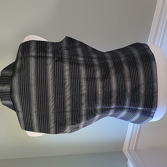 Ann Taylor silk vest top - Picture 3 of 7
